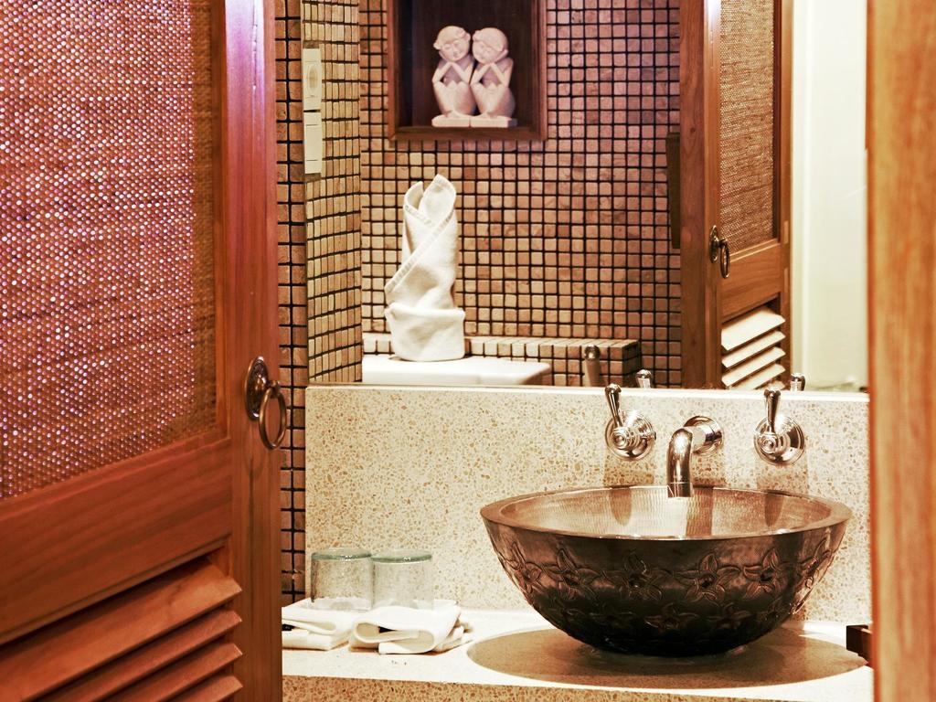 Villa Damar Boutique Hotel Бандунг Экстерьер фото