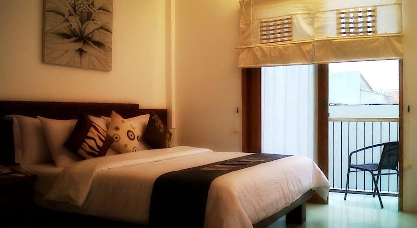 Villa Damar Boutique Hotel Бандунг Экстерьер фото