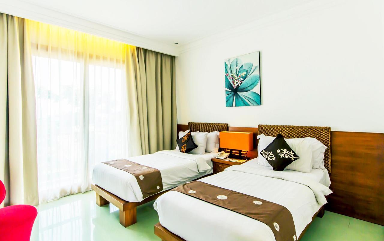 Villa Damar Boutique Hotel Бандунг Экстерьер фото
