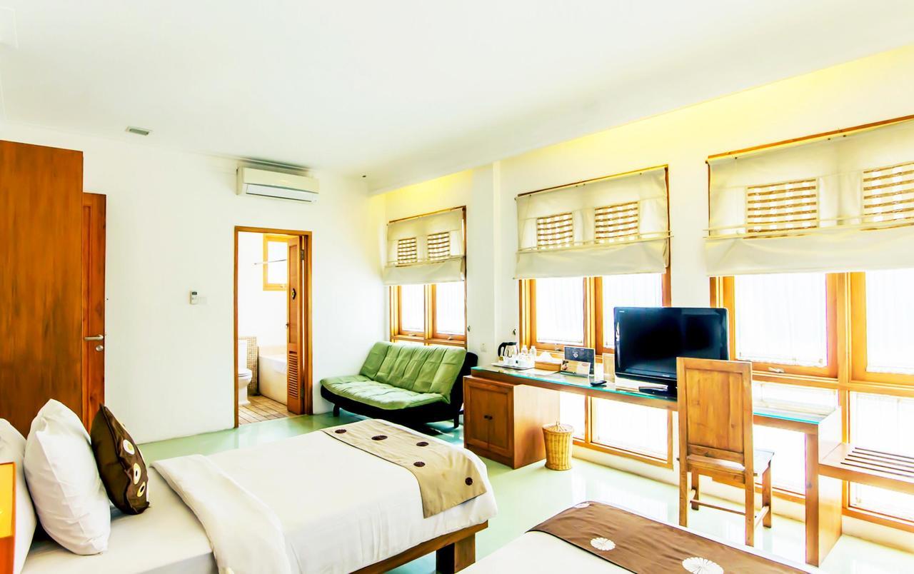 Villa Damar Boutique Hotel Бандунг Экстерьер фото