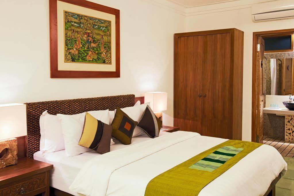 Villa Damar Boutique Hotel Бандунг Экстерьер фото